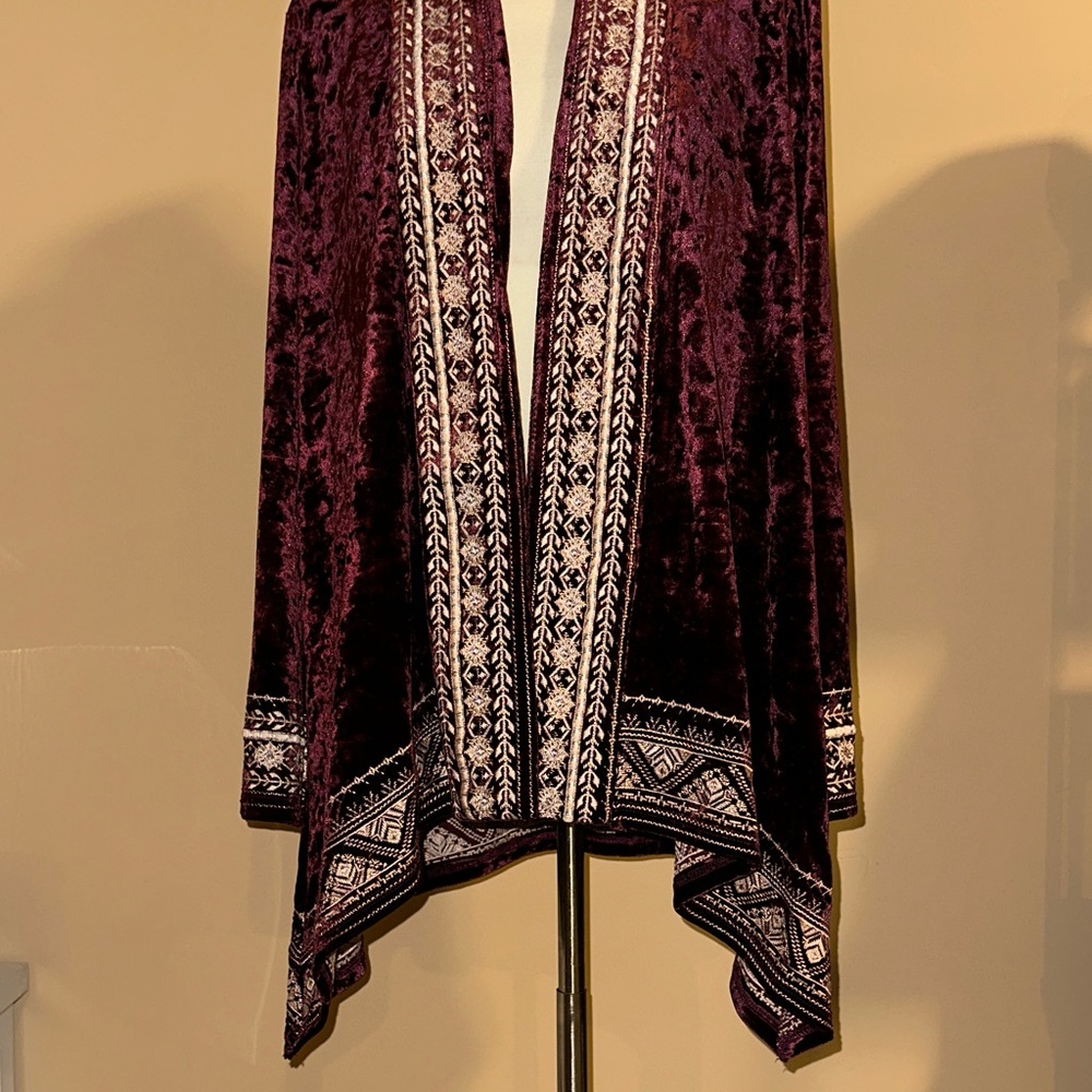 Chic Velvet Poncho with Ornate Trim